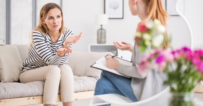 Discussing Addiction with a Therapist - Outpatient Drug And Alcohol Treatment for Gilbert, Arizona